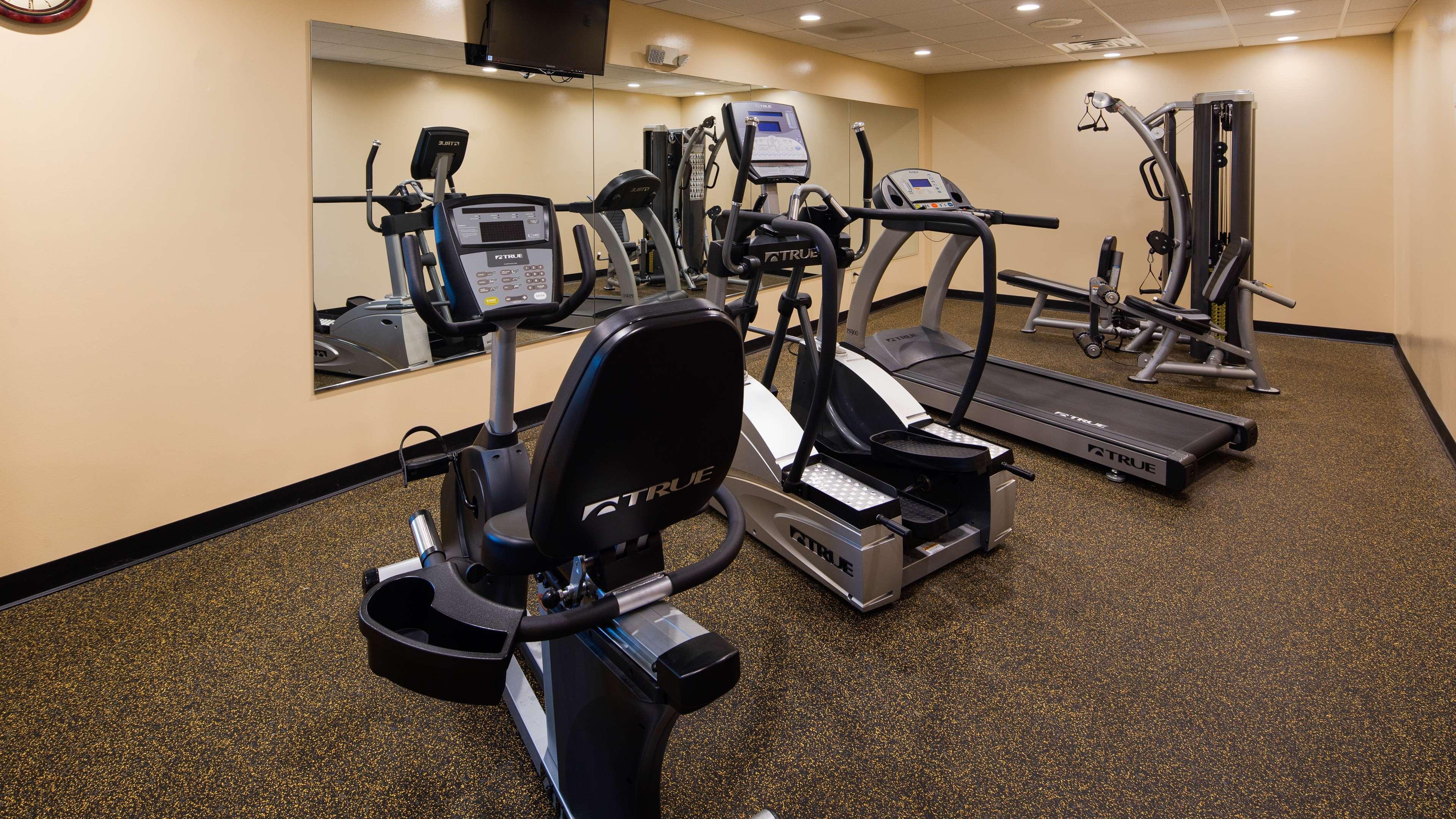 Best Western Plus Finger Lakes Inn & Suites Cortland Exterior photo